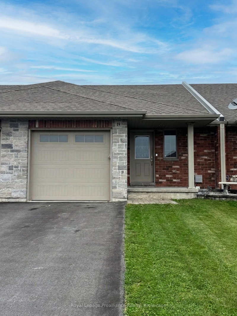 19 McIntosh Crescent
