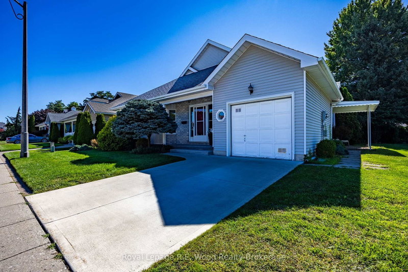 7 Seres Drive
