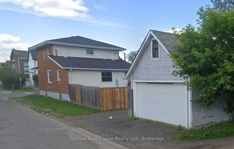 138 Rowand Street