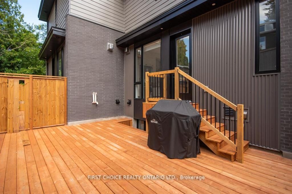 296 Riverdale Avenue • Ottawa, ON photo 31