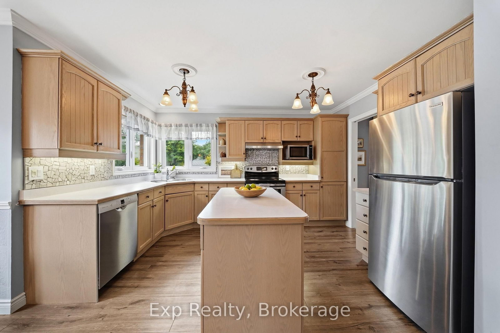 121 Simcoe Street • Greater Napanee, ON photo 14