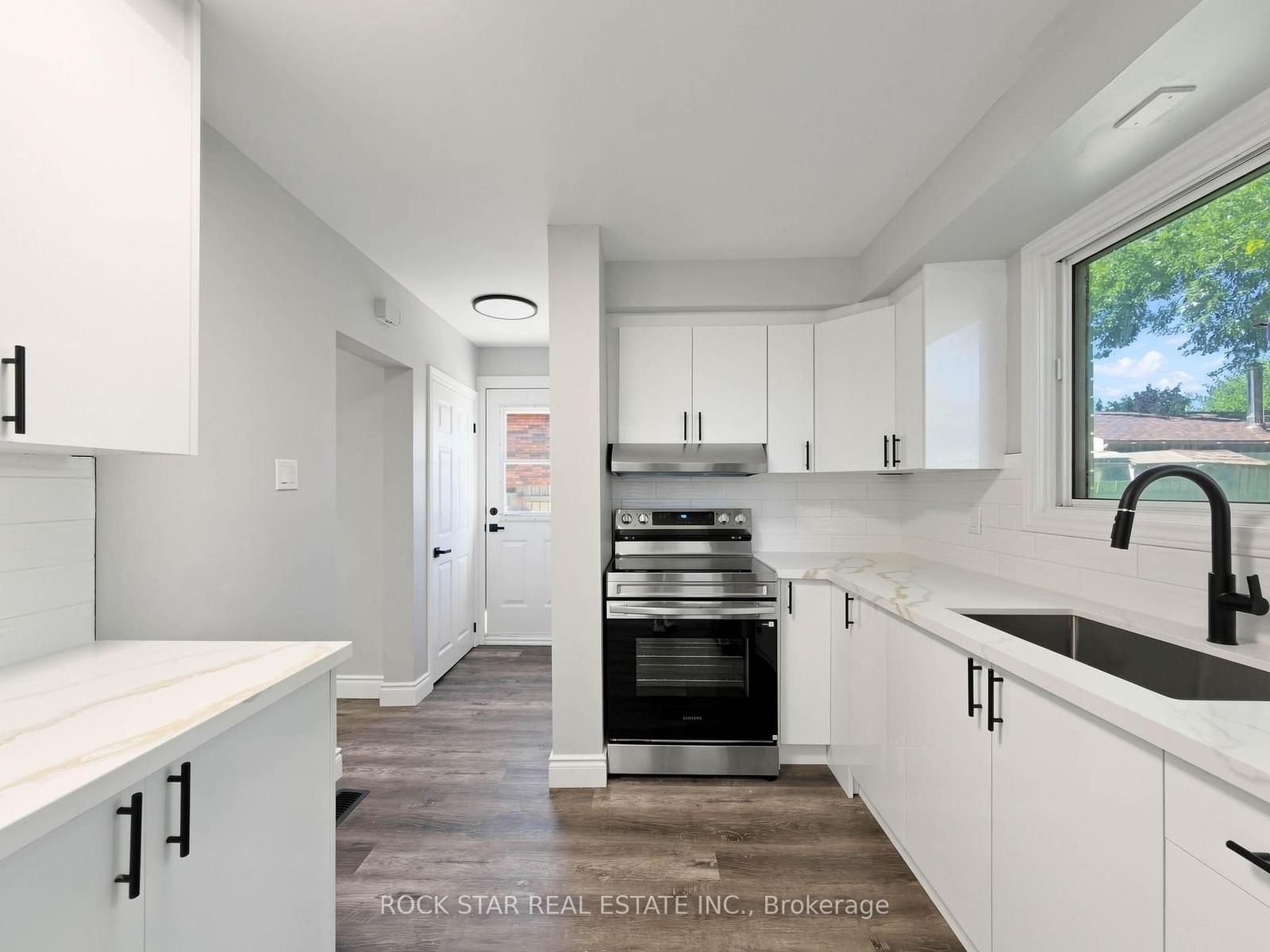 14 Kirkland Avenue • Hamilton, ON photo 21