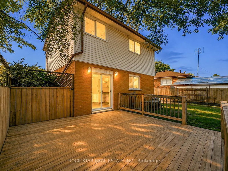 14 Kirkland Ave photo 5