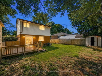 14 Kirkland Avenue • Hamilton, ON photo 6