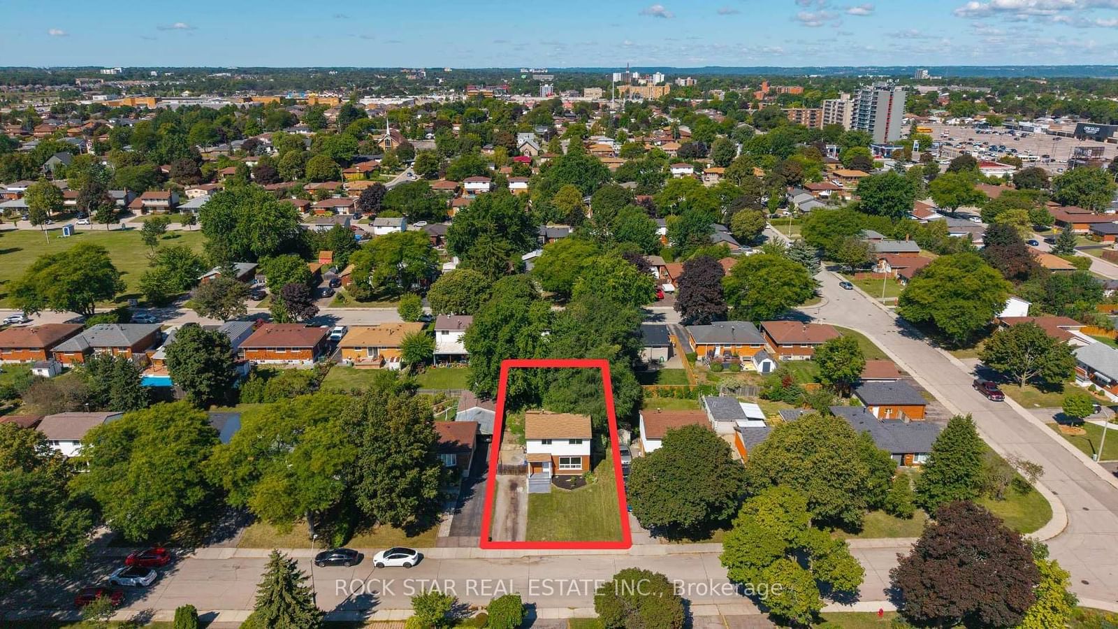 14 Kirkland Avenue • Hamilton, ON photo 9