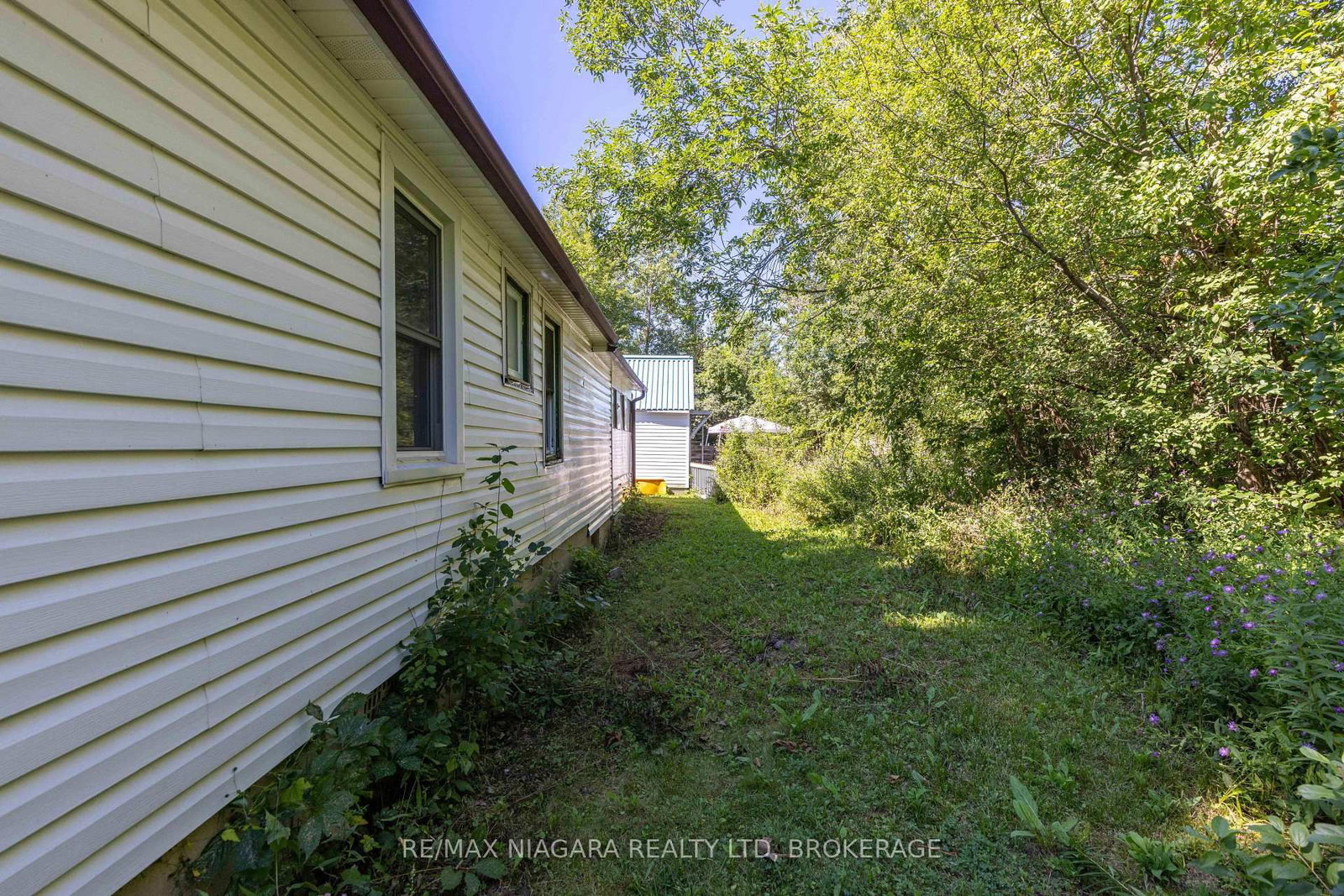 30 A Avenue • Fort Erie, ON photo 11