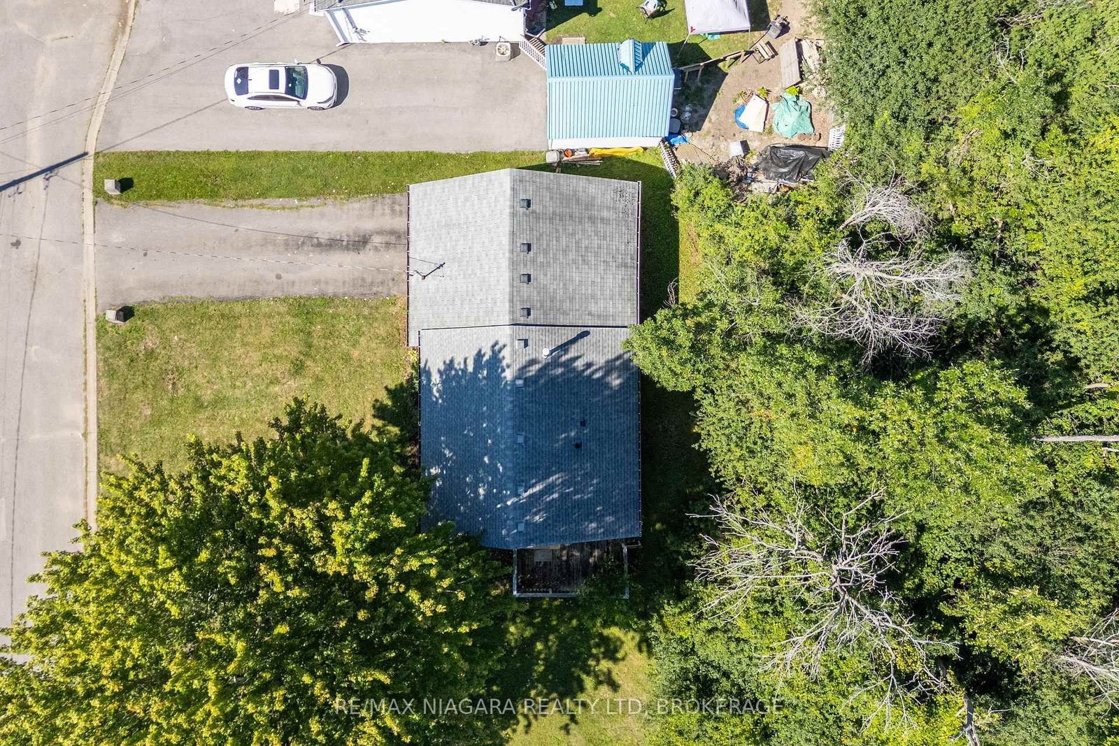 30 A Avenue • Fort Erie, ON photo 3
