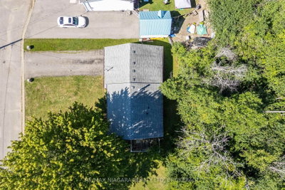 30 A Avenue • Fort Erie, ON photo 3