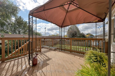 217 North Street E • Tillsonburg, ON photo 5