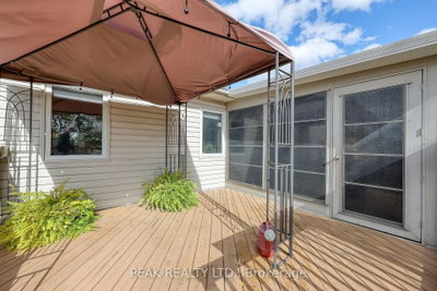217 North Street E • Tillsonburg, ON photo 6