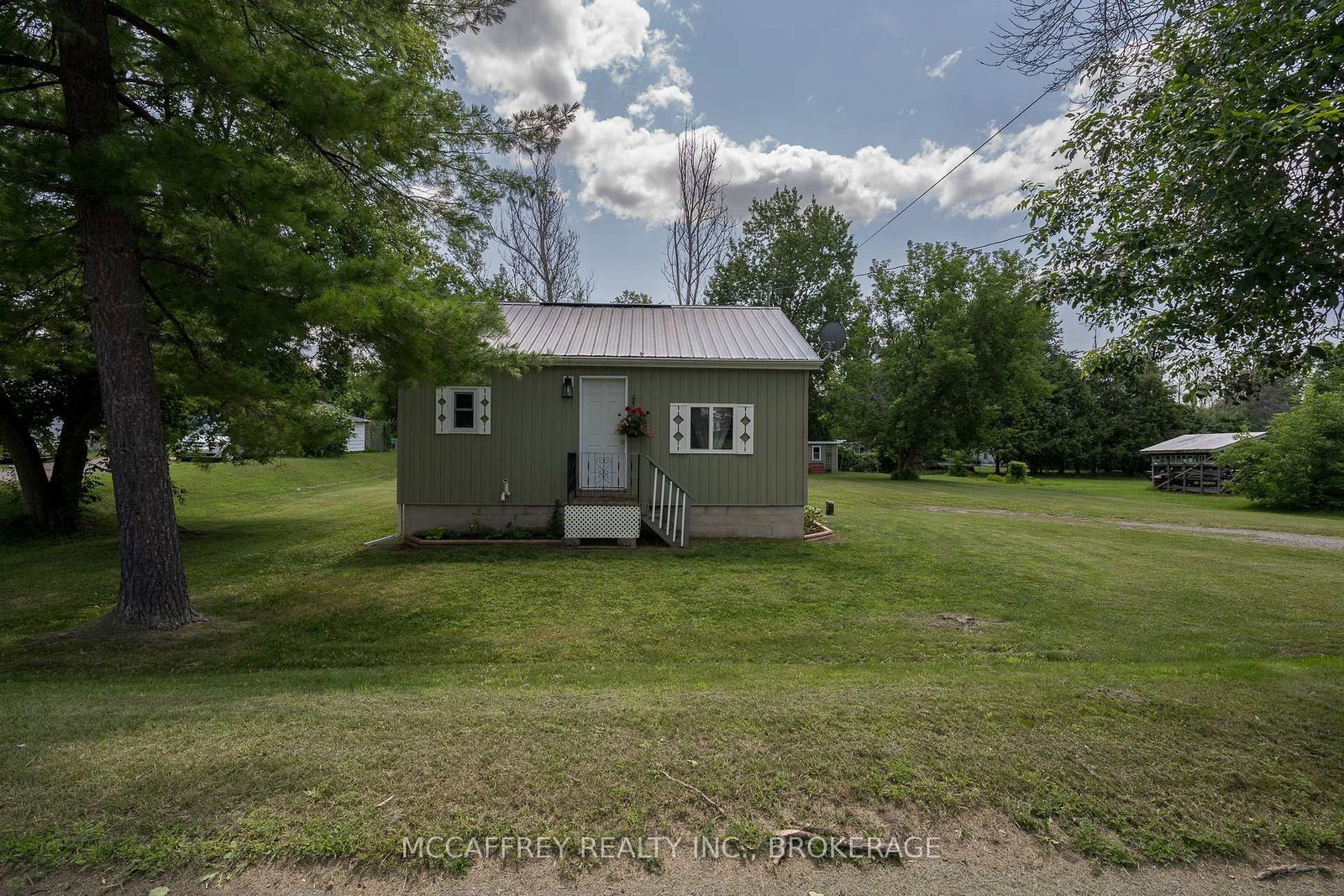 2956 County Road 14 • Kaladar, ON photo 45