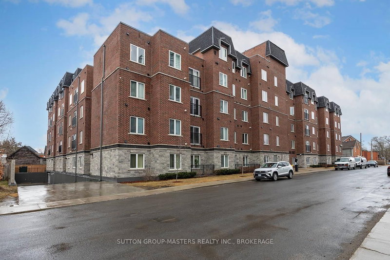 413 - 501 Frontenac Street