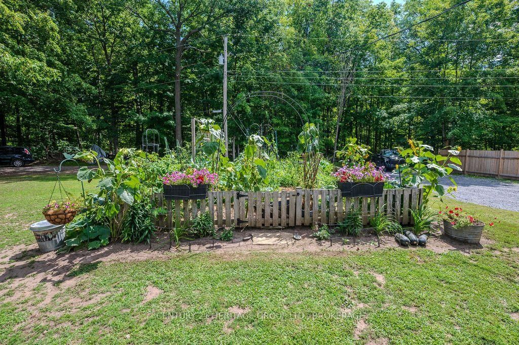 1127 Perry Lane • Sydenham, ON photo 27