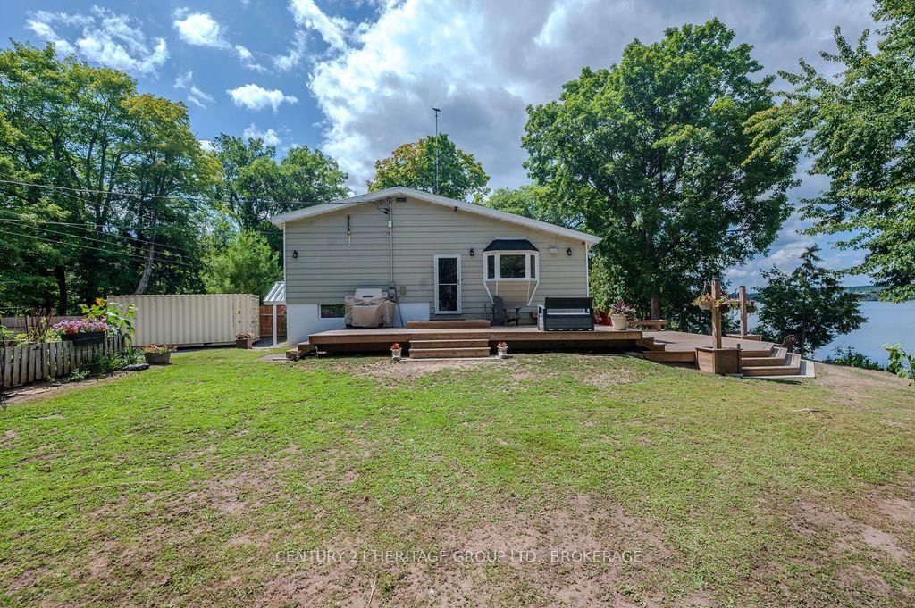 1127 Perry Lane • Sydenham, ON photo 4