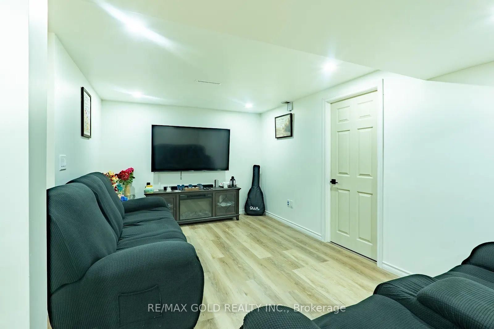 16 Braden Avenue • Welland, ON photo 20
