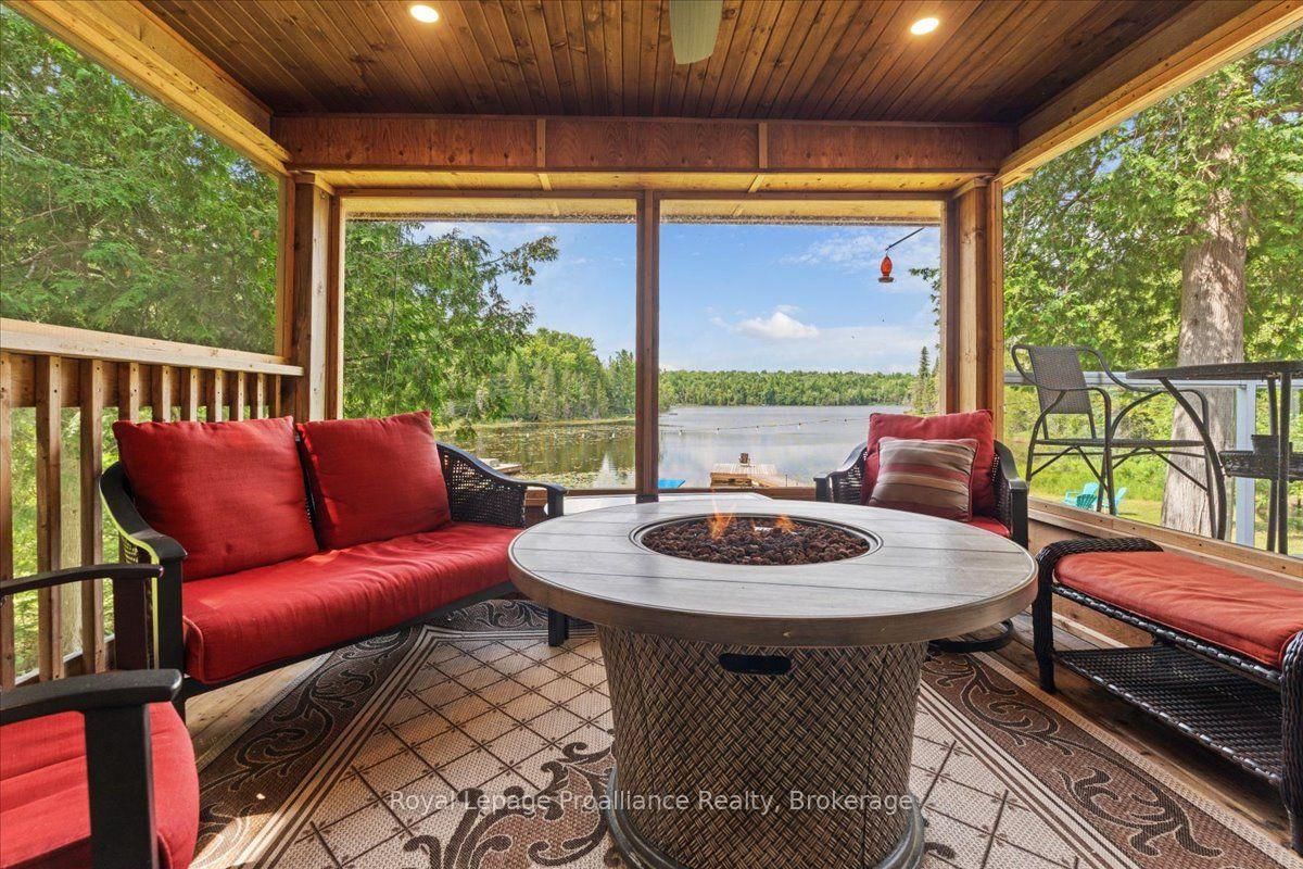 17 Halcomb Lane • Coe Hill, ON photo 32