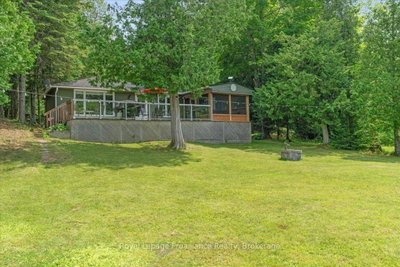 17 Halcomb Lane • Coe Hill, ON photo 8