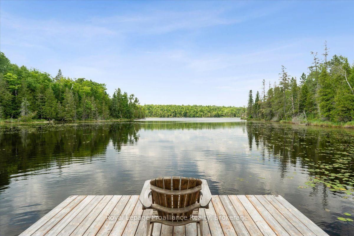 17 Halcomb Lane • Coe Hill, ON photo 9