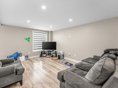 1 Highbrook Street N • Kitchener, ON photo 9