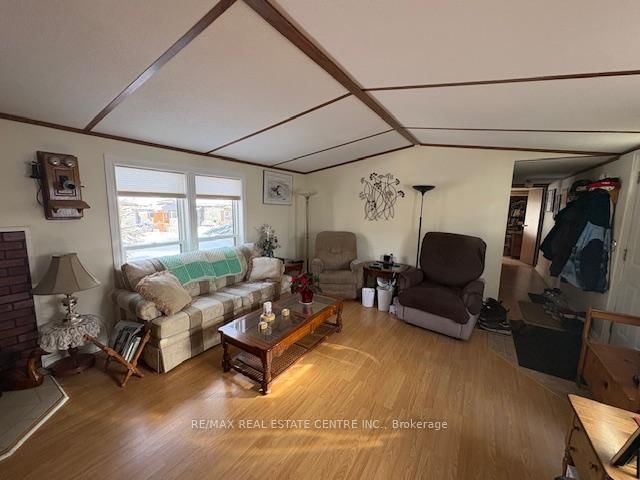 40 Maple Grove Village Road • Southgate, ON photo 11
