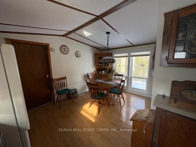 40 Maple Grove Village Road • Southgate, ON photo 17