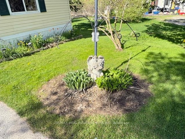 40 Maple Grove Village Road • Southgate, ON photo 3