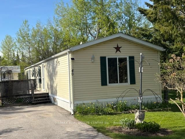 40 Maple Grove Village Road • Southgate, ON photo 4