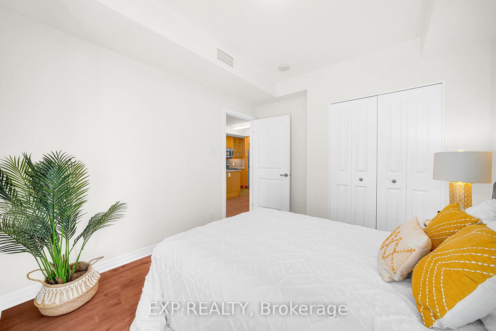 242 Rideau Street • #1906 • Ottawa, ON photo 14