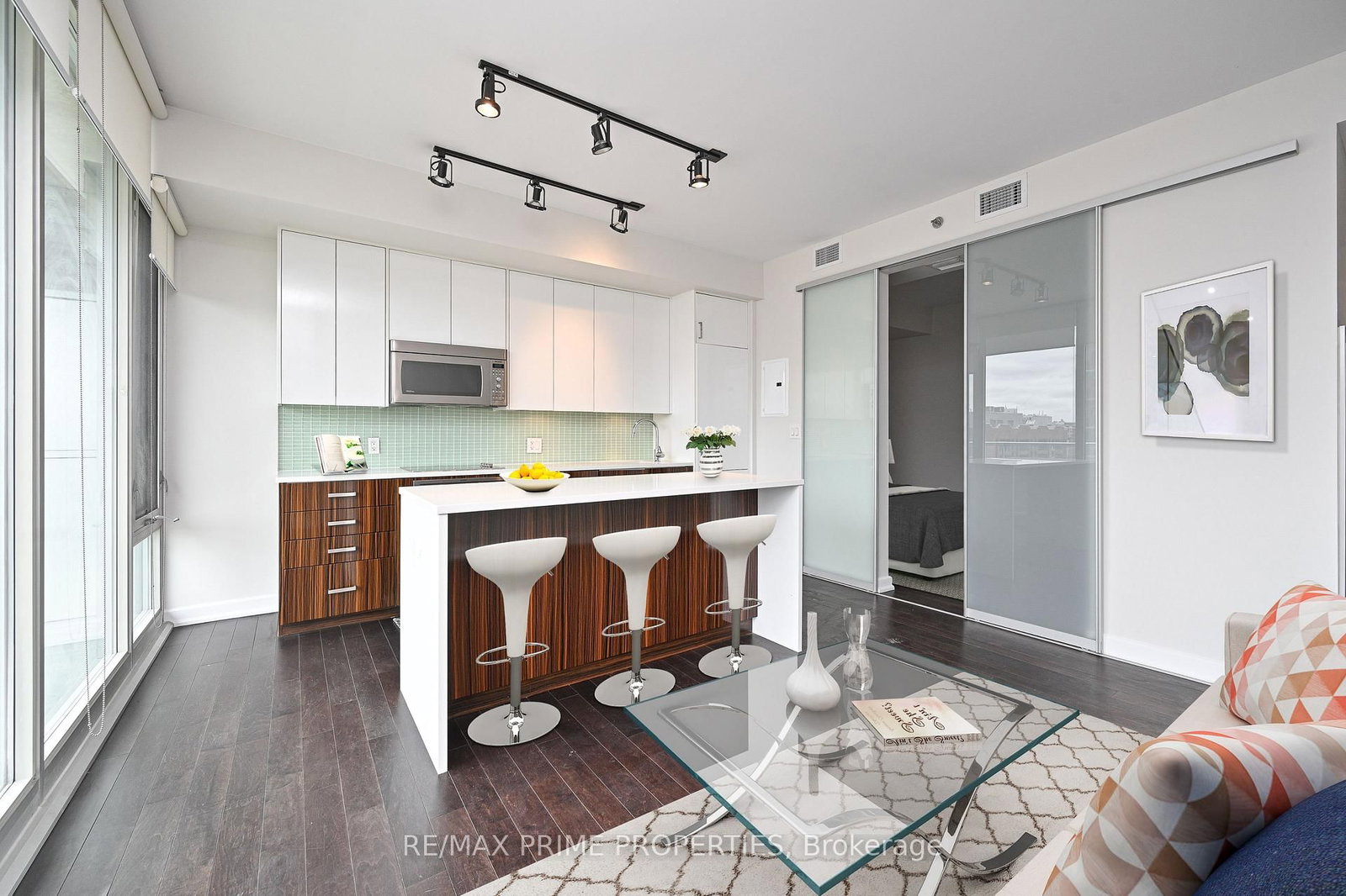 300 Lisgar Street • #506 • Ottawa, ON photo 8