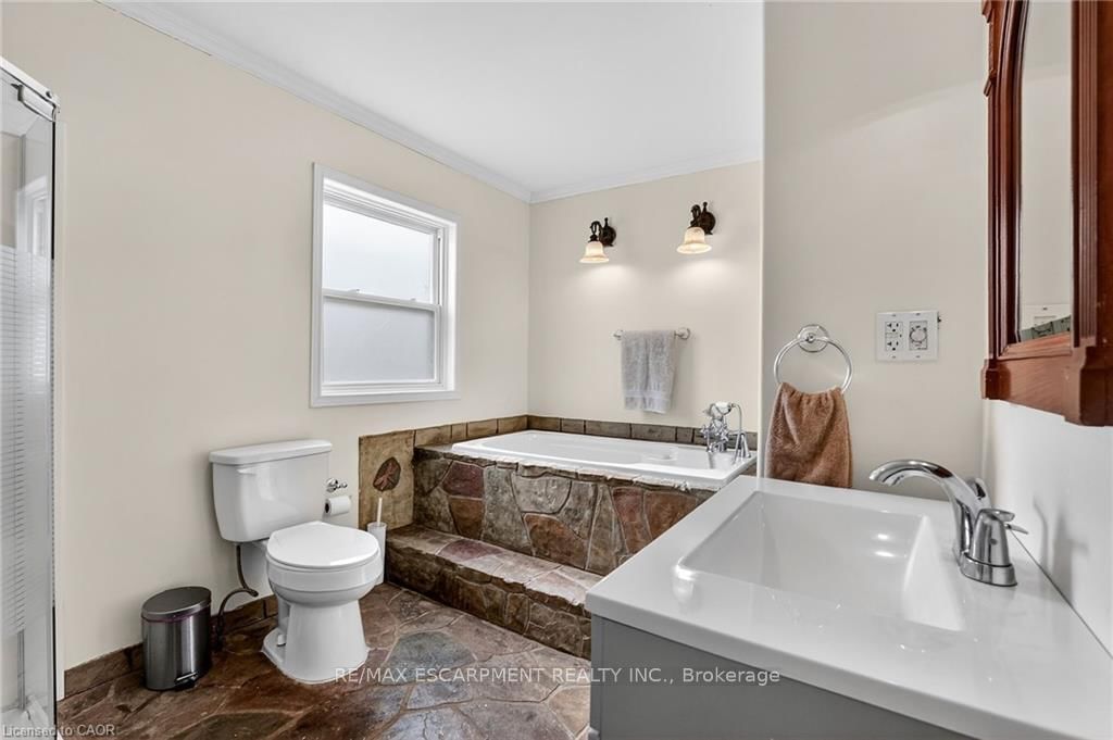 122 South Cayuga Street W • Haldimand, ON photo 33