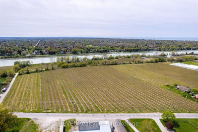160 Read Road • St. Catharines, ON photo 2