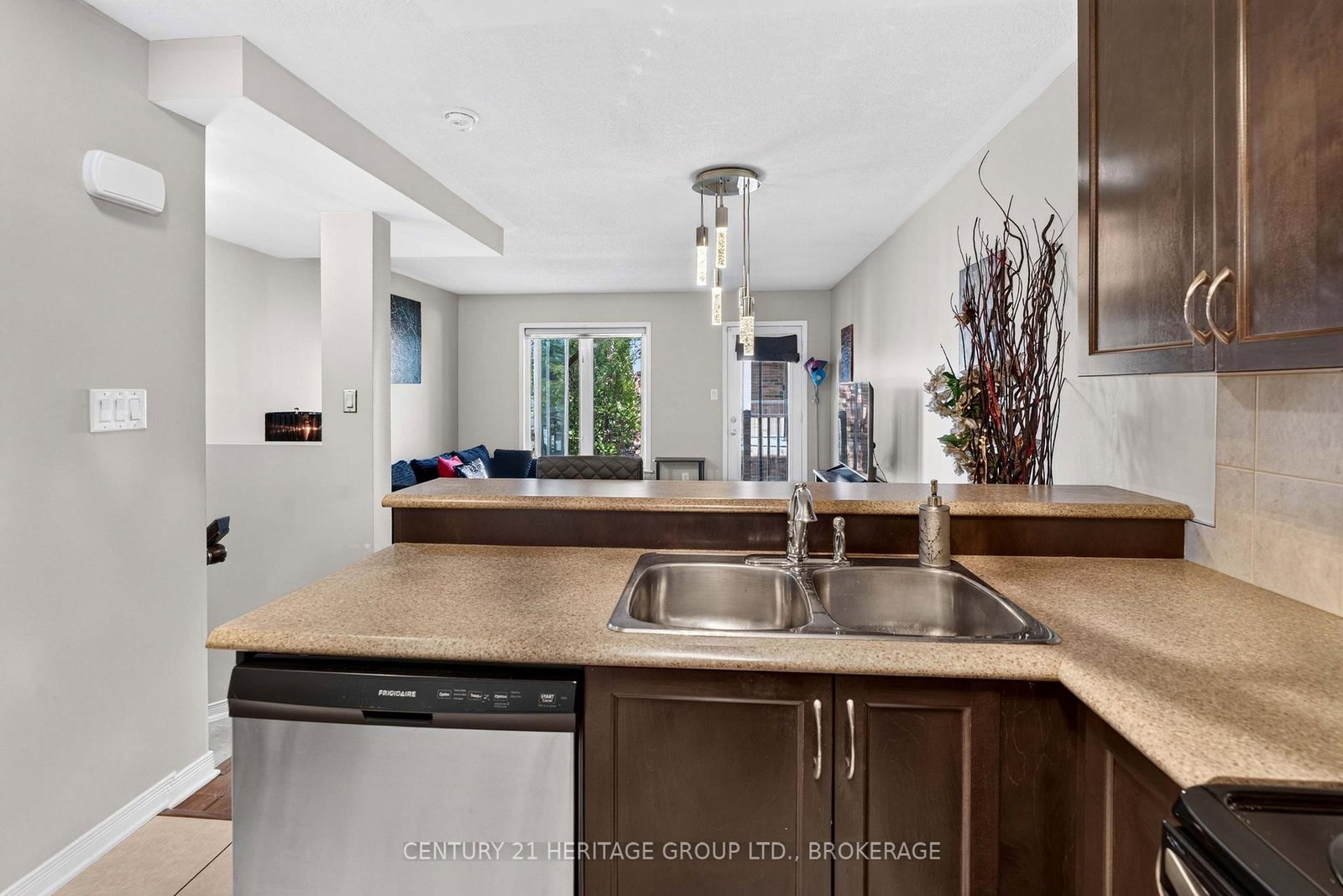 150 Urbancrest Private • #182 • Barrhaven, ON photo 39