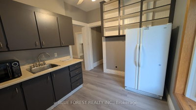 867 Queens Avenue • London East, ON photo 9