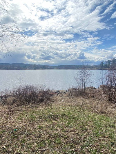 107A Lakeshore Drive • Barry's Bay, ON photo 8