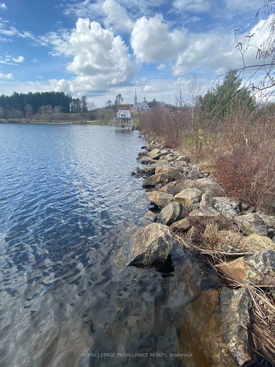 107A Lakeshore Drive • Barry's Bay, ON photo 9