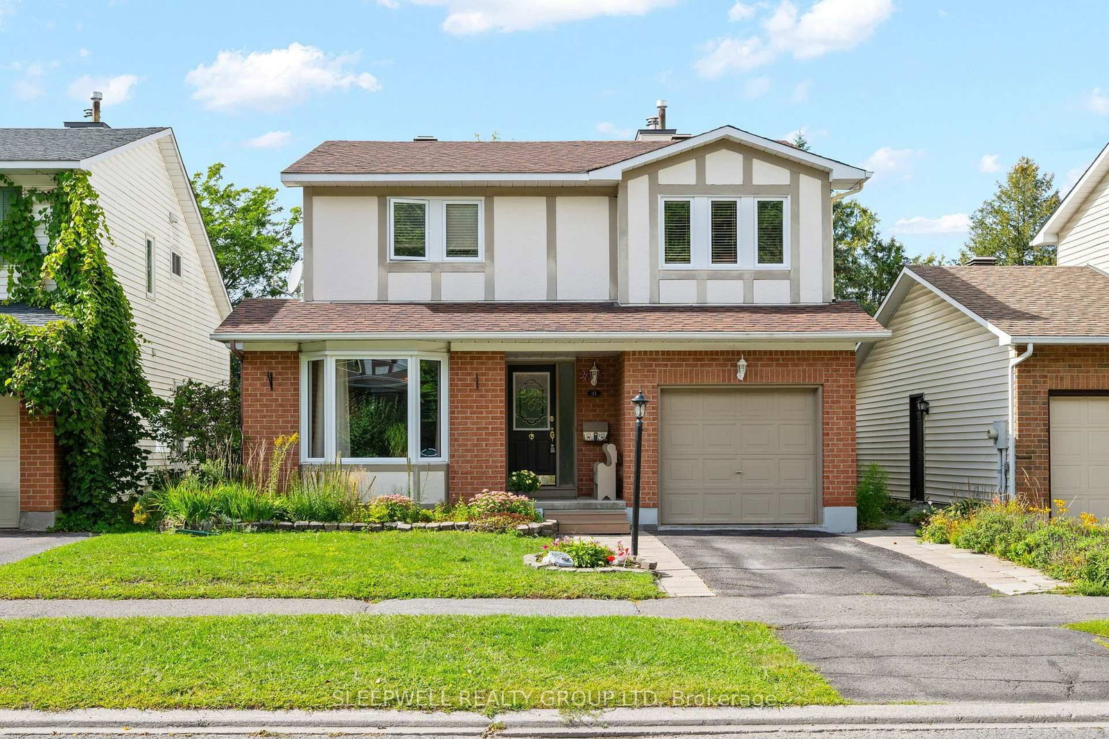 31 Tamblyn Crescent • Kanata, ON photo 1