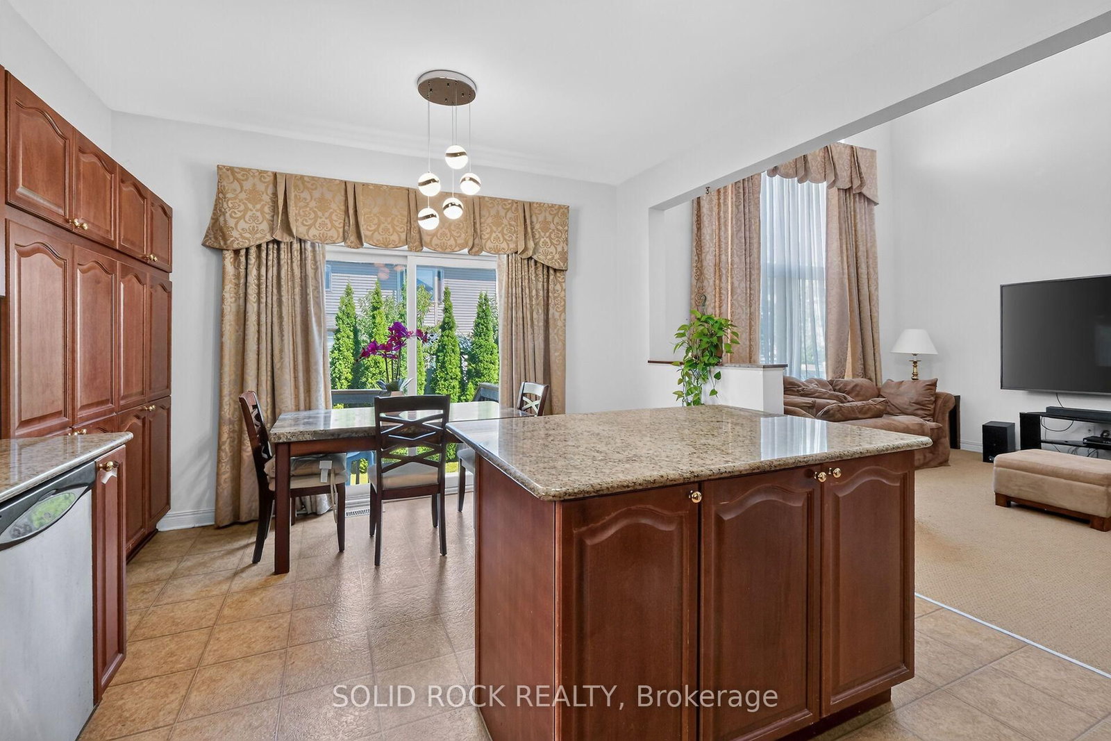 131 Finn Court • Ottawa, ON photo 18