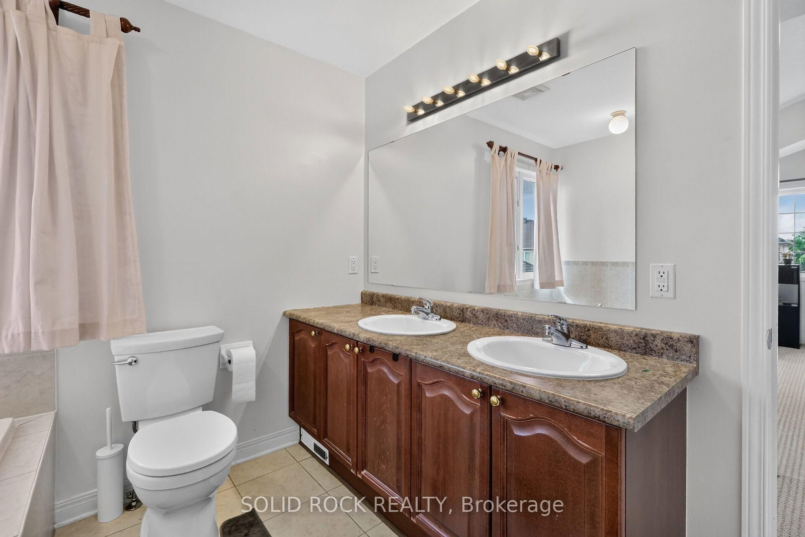 131 Finn Court • Ottawa, ON photo 30