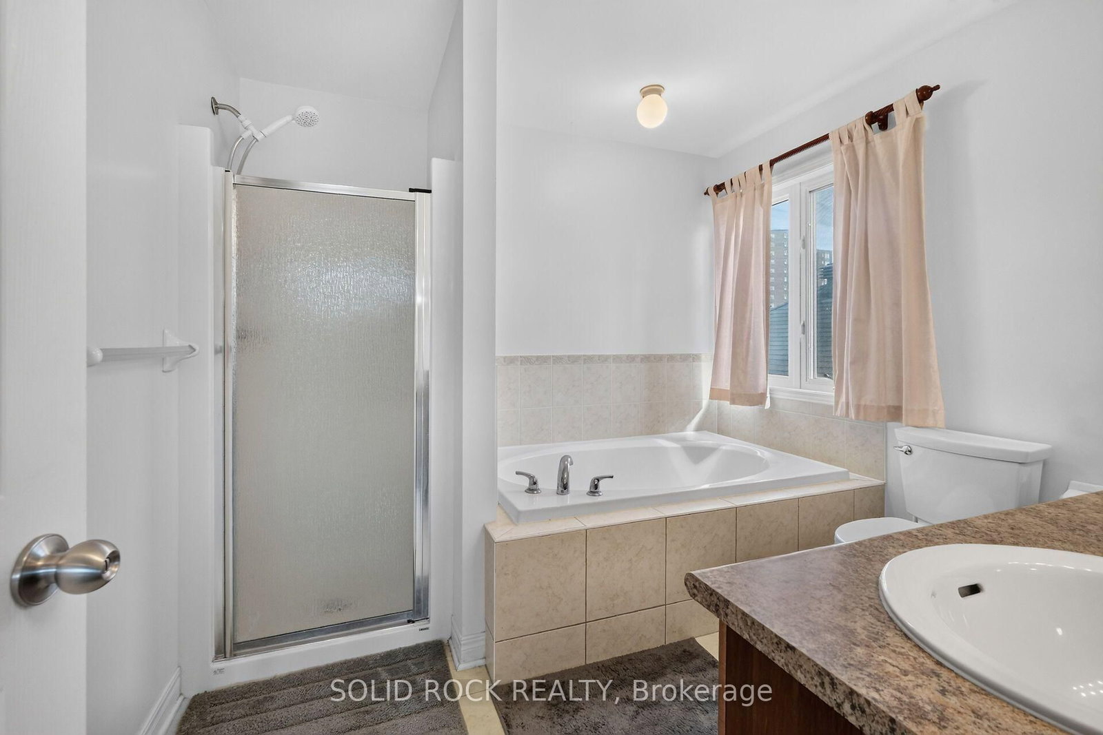 131 Finn Court • Ottawa, ON photo 32