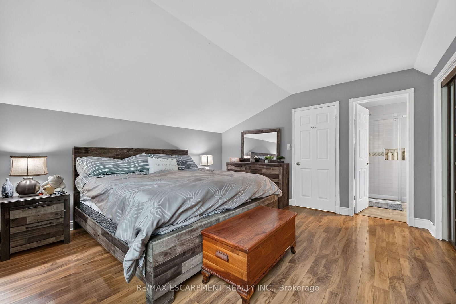 253 Highridge Avenue • Hamilton, ON photo 28