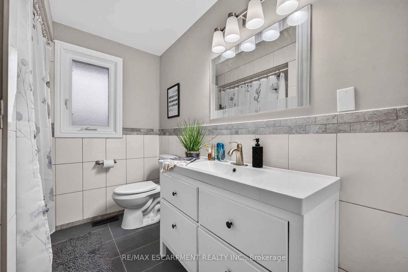 253 Highridge Avenue • Hamilton, ON photo 33