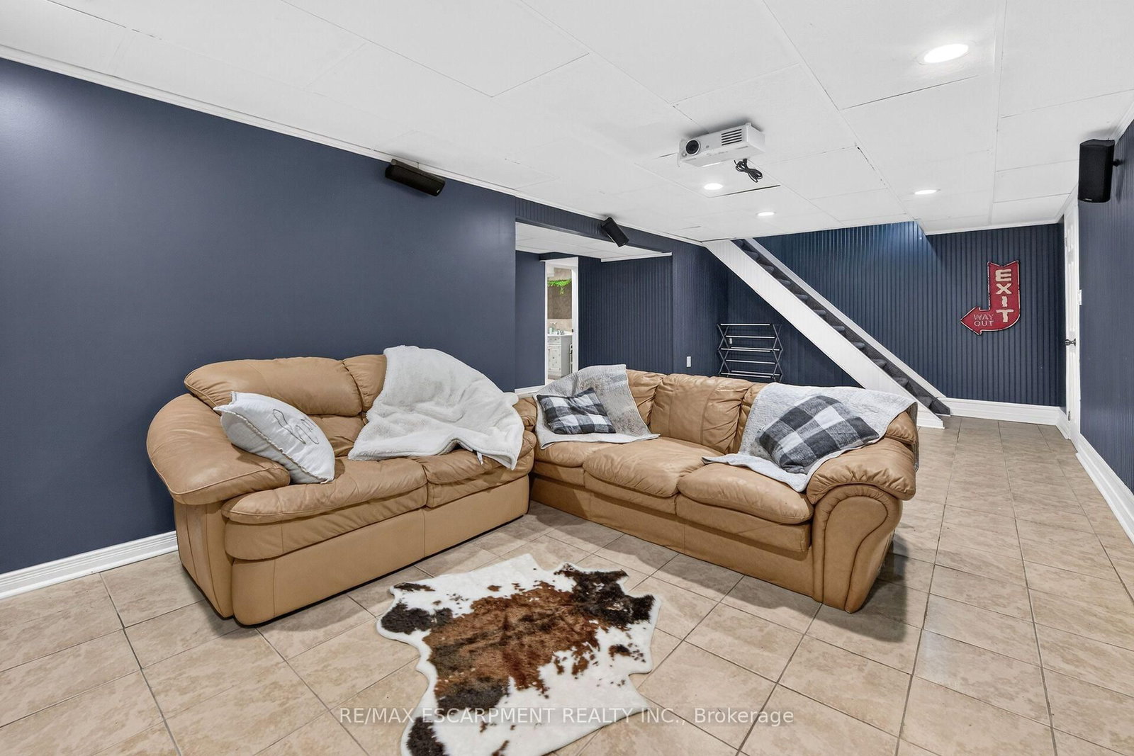 253 Highridge Avenue • Hamilton, ON photo 40
