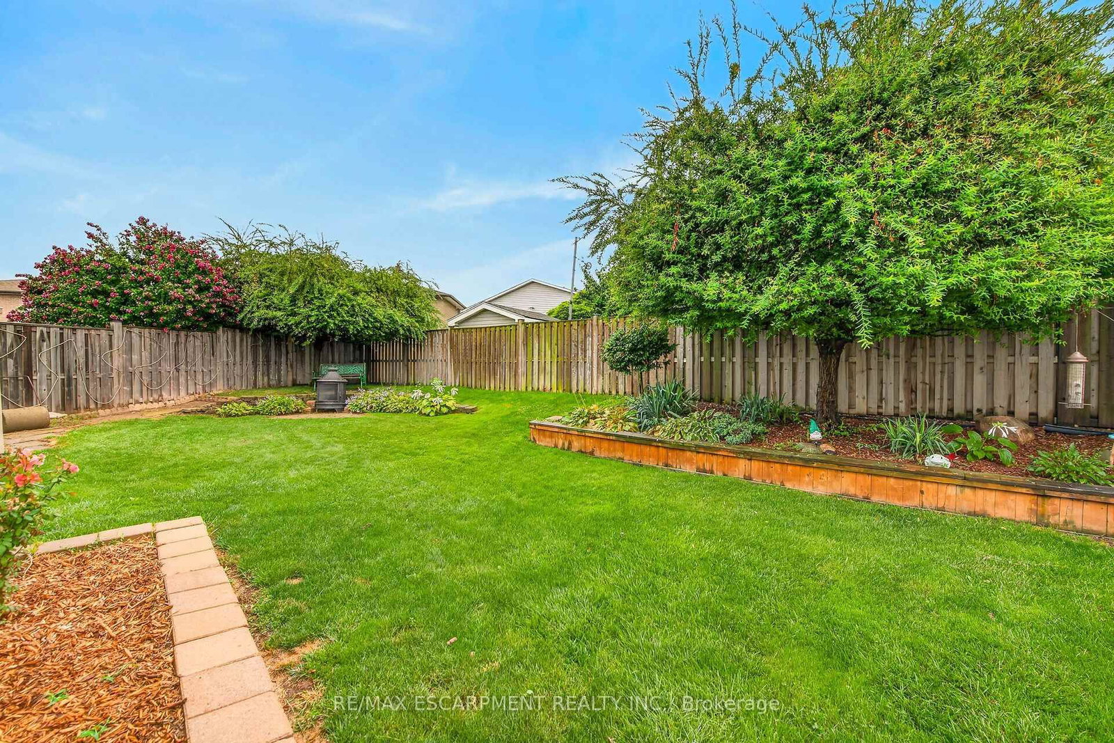 253 Highridge Avenue • Hamilton, ON photo 45