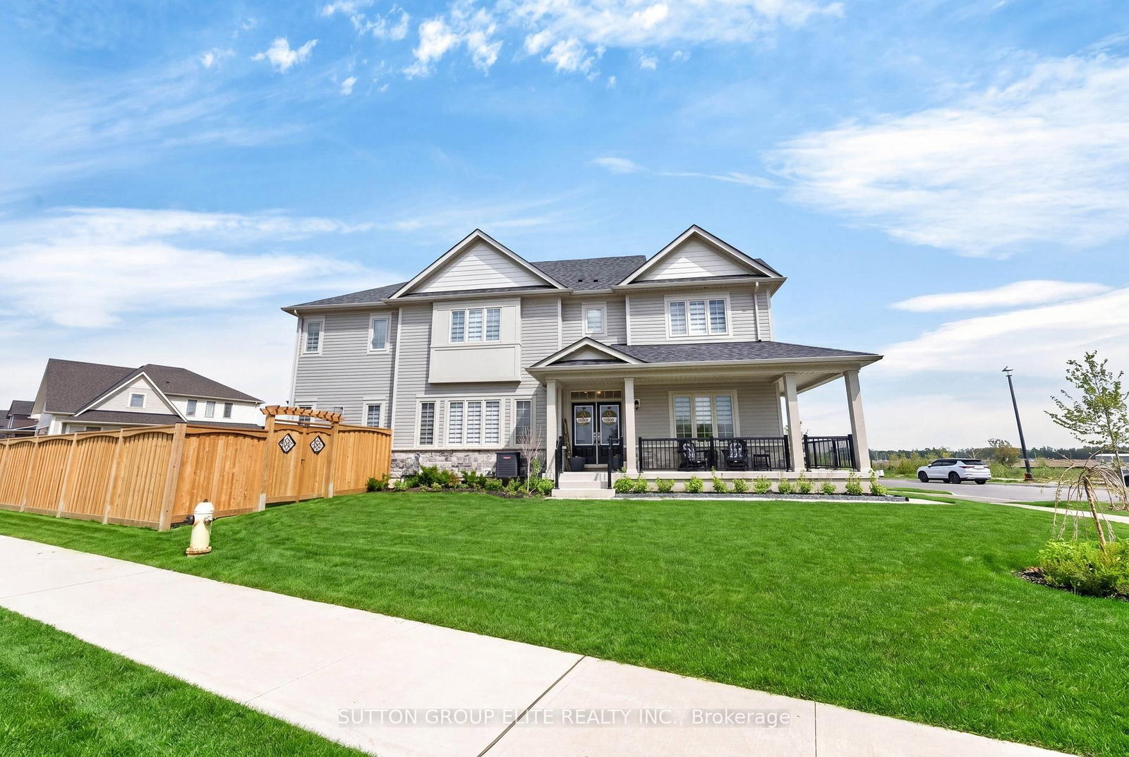 95 Elliot Avenue W • Centre Wellington, ON photo 3