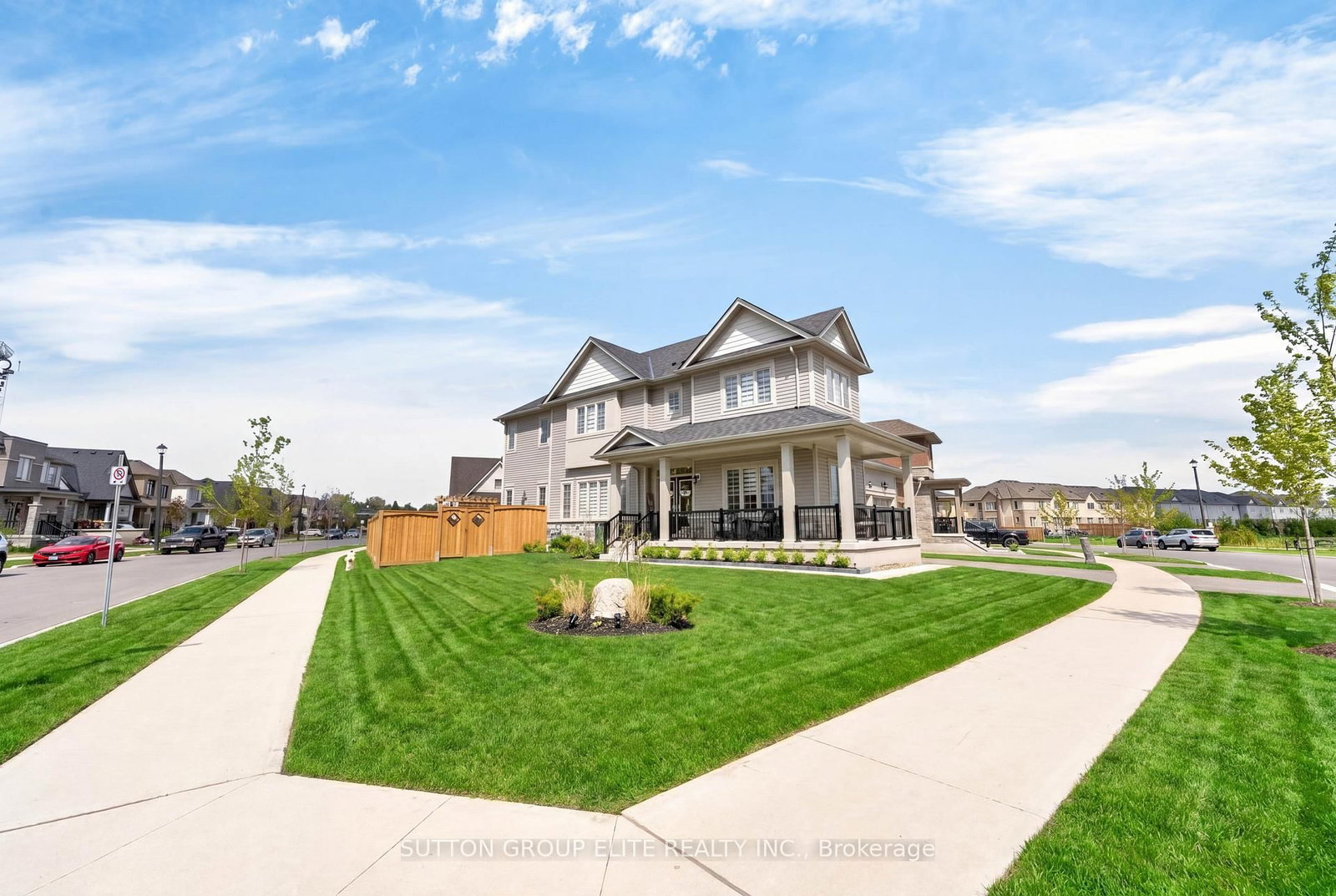 95 Elliot Avenue W • Centre Wellington, ON photo 5