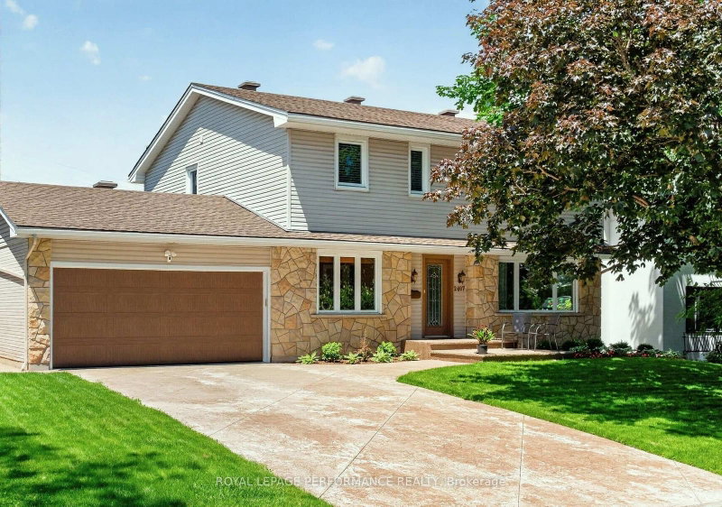 2407 Rosewood Avenue
