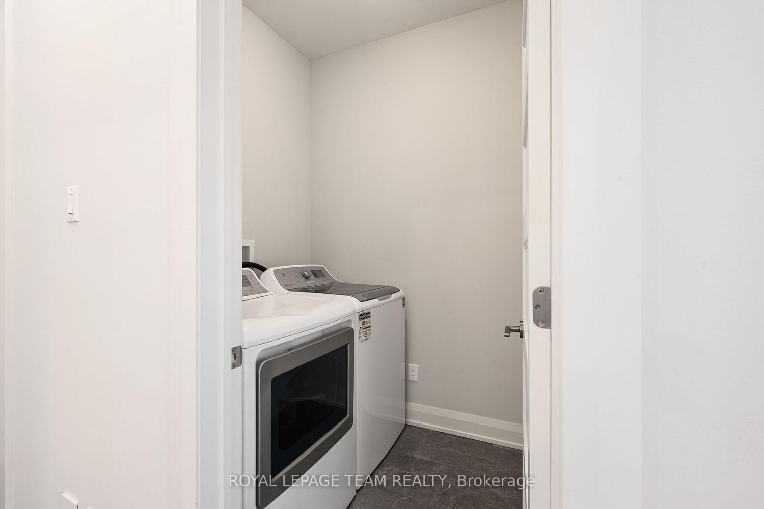 481 Lancaster Lane • North Dundas, ON photo 19