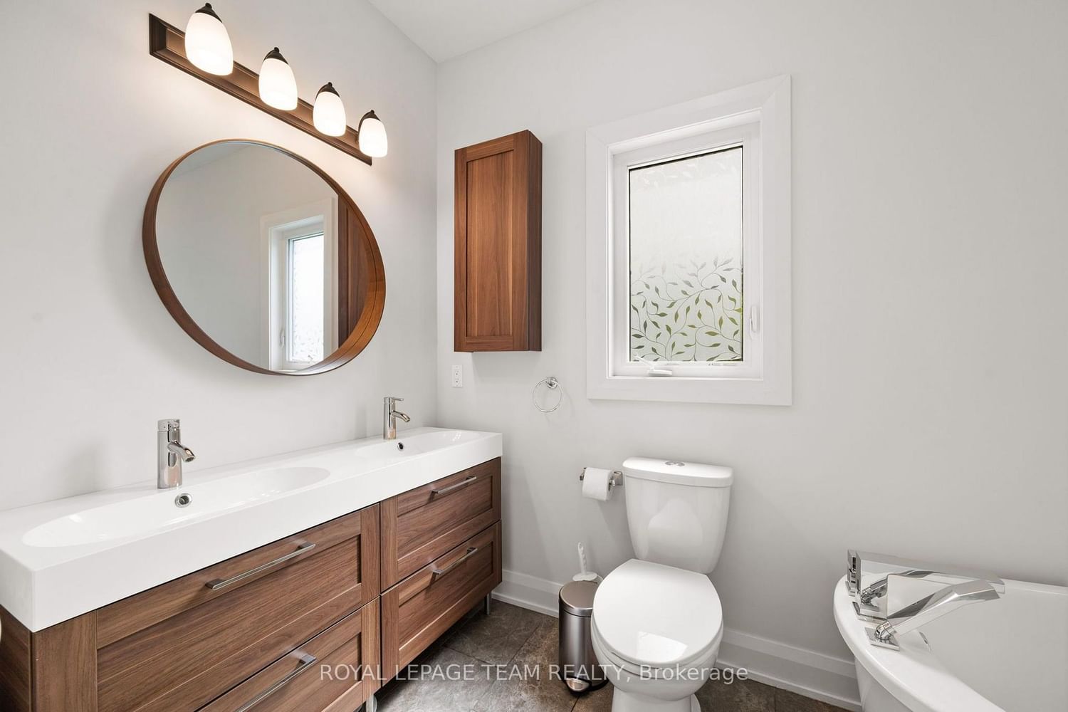 481 Lancaster Lane • North Dundas, ON photo 25
