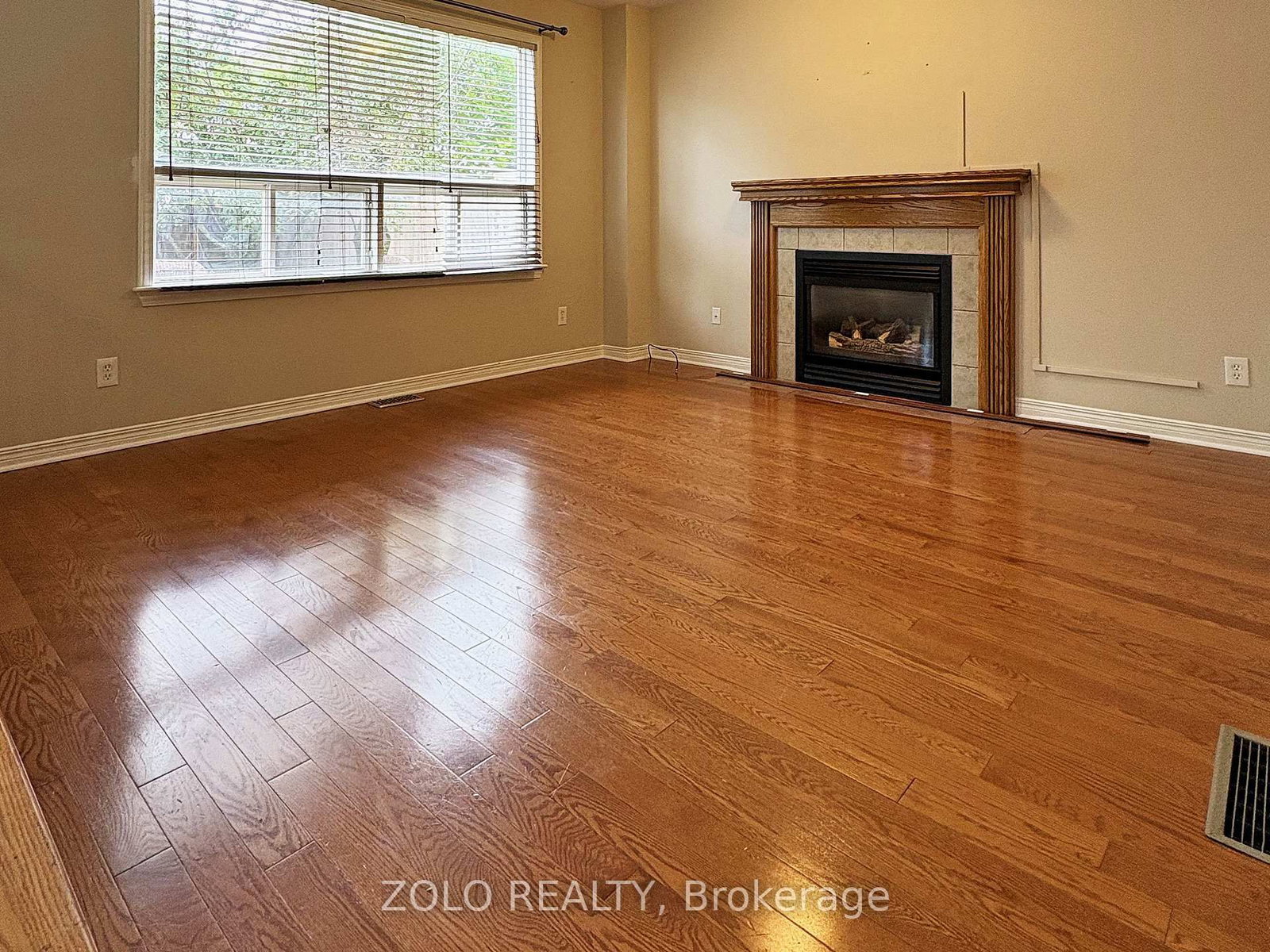 255 Stoneway Drive • Ottawa, ON photo 11