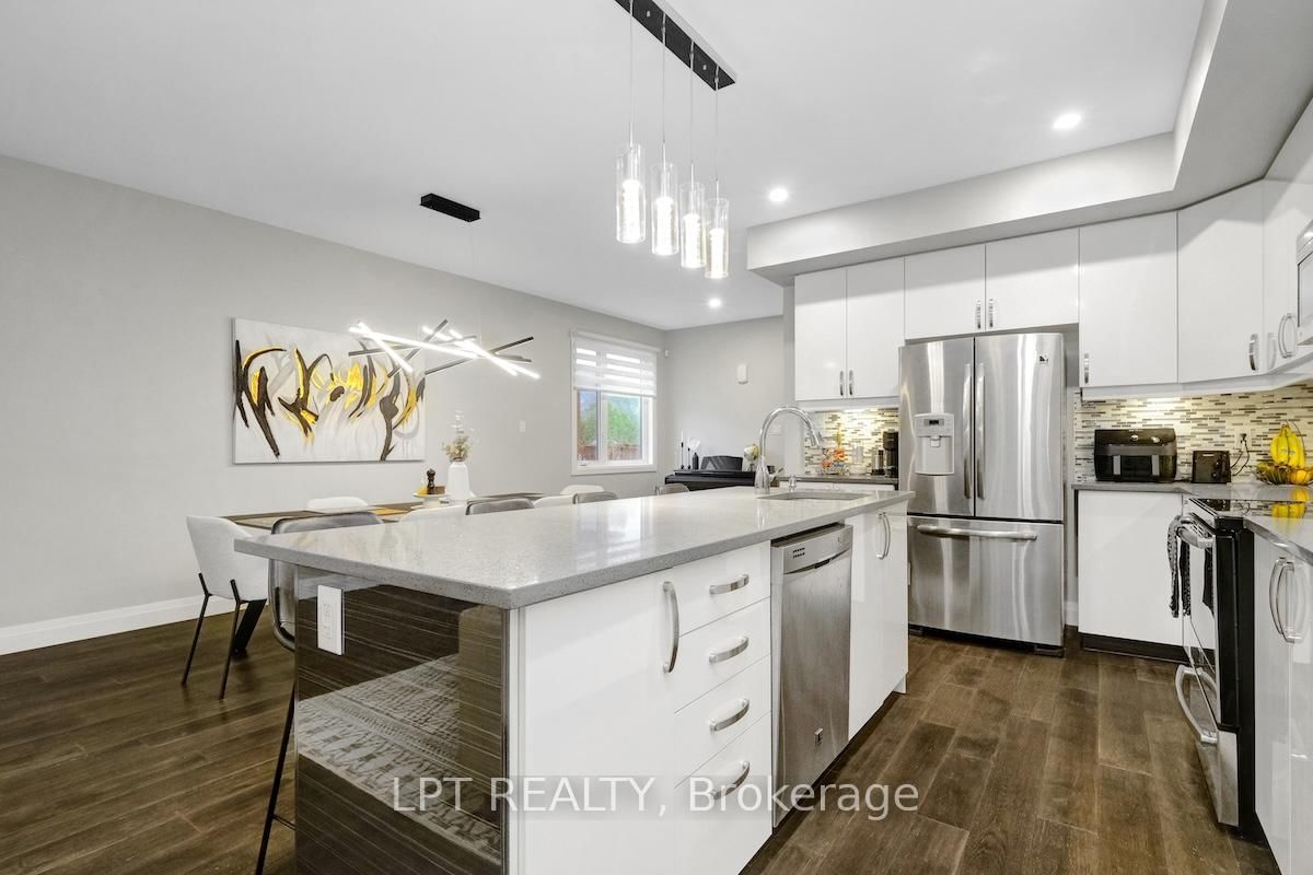 319 Glynn Avenue • Ottawa, ON photo 11